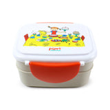 Front view of a white and beige Pippi Longstocking clip lock lunch box. Its white lid features a colourful illustration of Pippi, a monkey, and various treats on a yellow table, complemented by an orange clip lock.